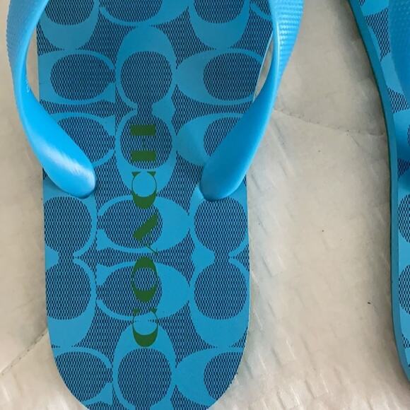 NWT Coach Monagram Woman’s Sandals Flip Flops 8 - Picture 2 of 4